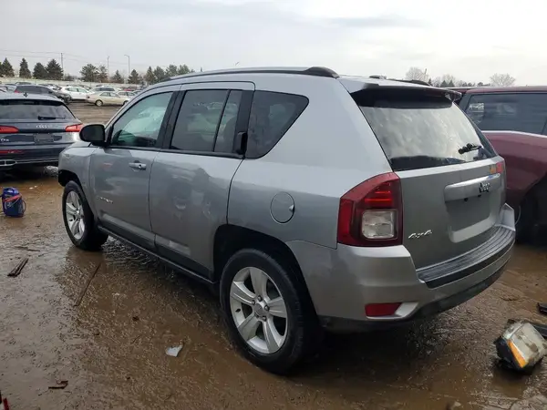 1C4NJDBB3GD778319 2016 JEEP COMPASS - Image 2