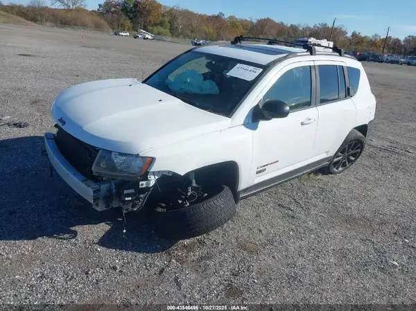 1C4NJDBB3GD798764 2016 JEEP COMPASS - Image 2
