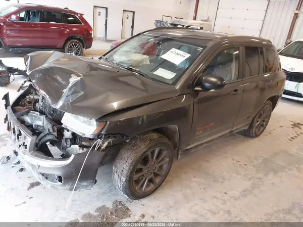 1C4NJDBB3GD805857 2016 JEEP COMPASS - Image 2