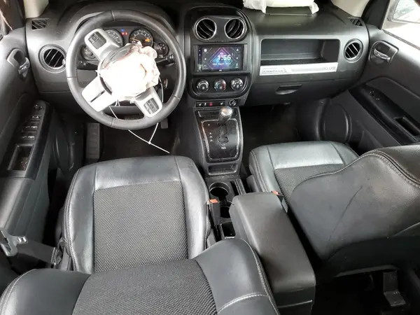 1C4NJDBB3HD101563 2017 JEEP COMPASS - Image 8