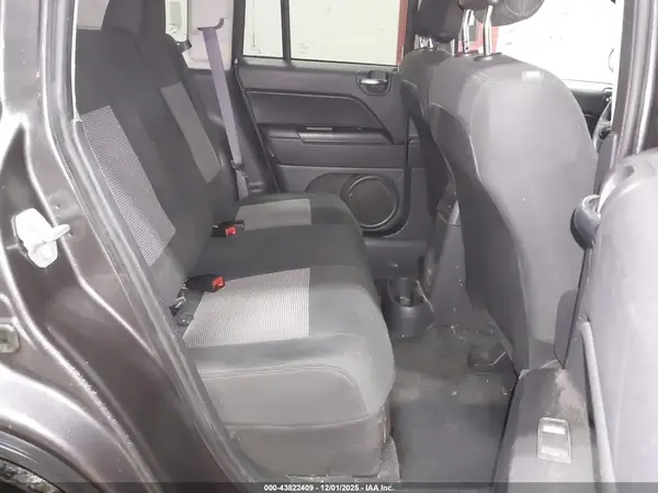 1C4NJDBB3HD138113 2017 JEEP COMPASS - Image 8