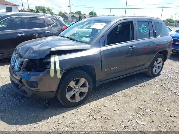 1C4NJDBB3HD143859 2017 JEEP COMPASS - Image 2