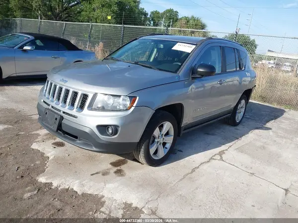 1C4NJDBB3HD151105 2017 JEEP COMPASS - Image 2