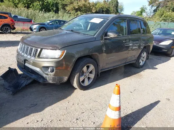 1C4NJDBB4GD506331 2016 JEEP COMPASS - Image 2