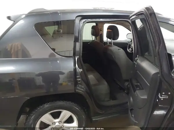 1C4NJDBB4GD556999 2016 JEEP COMPASS - Image 8