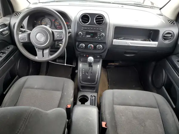 1C4NJDBB4GD571695 2016 JEEP COMPASS - Image 8