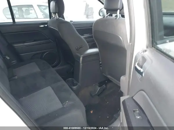 1C4NJDBB4GD631328 2016 JEEP COMPASS - Image 8