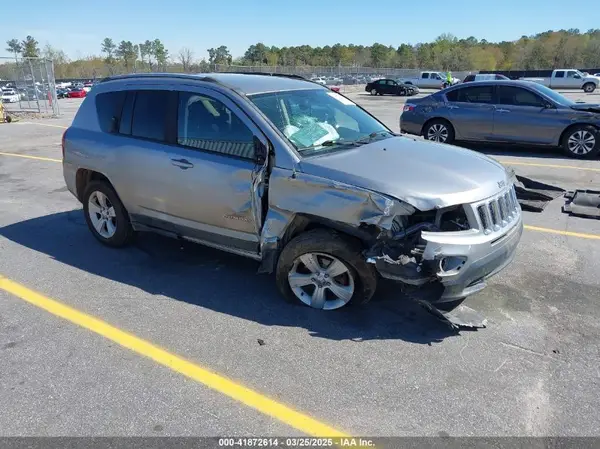 1C4NJDBB4GD637551 2016 JEEP COMPASS - Image 1