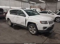 1C4NJDBB4GD637856 2016 JEEP COMPASS