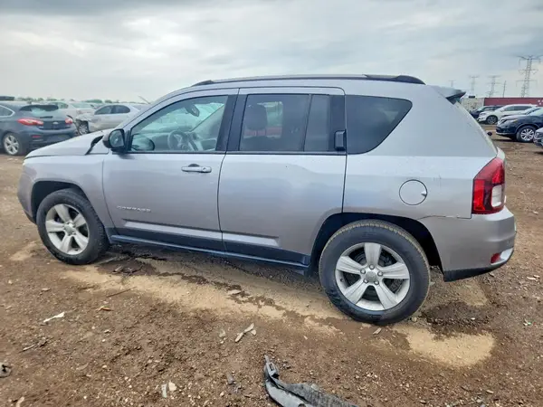 1C4NJDBB4GD670825 2016 JEEP COMPASS - Image 2