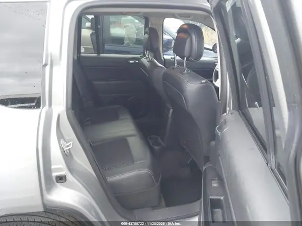 1C4NJDBB4GD671425 2016 JEEP COMPASS - Image 8