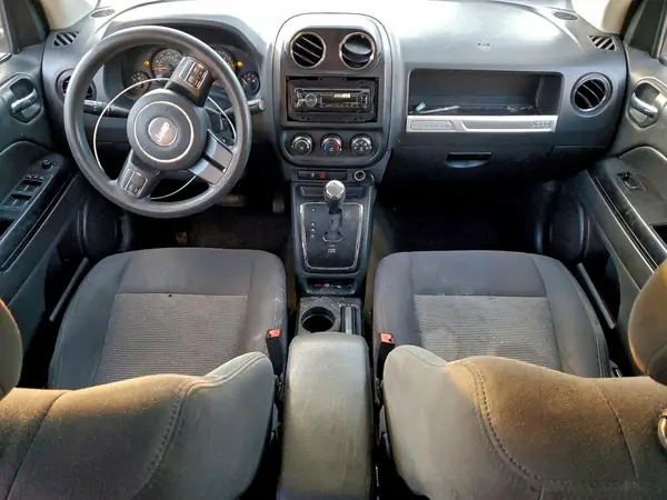 1C4NJDBB4GD714192 2016 JEEP COMPASS - Image 8
