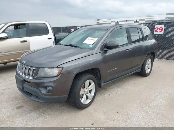 1C4NJDBB4GD719165 2016 JEEP COMPASS - Image 2