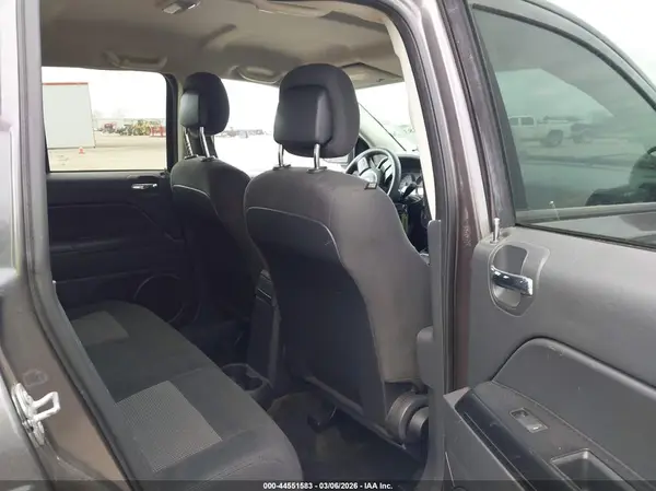 1C4NJDBB4GD719165 2016 JEEP COMPASS - Image 8