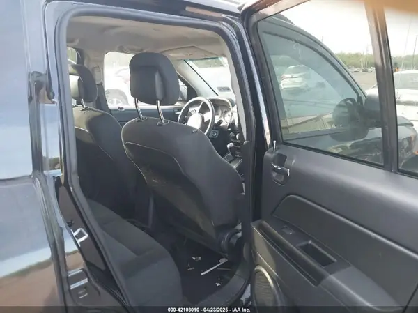 1C4NJDBB4GD756524 2016 JEEP COMPASS - Image 8