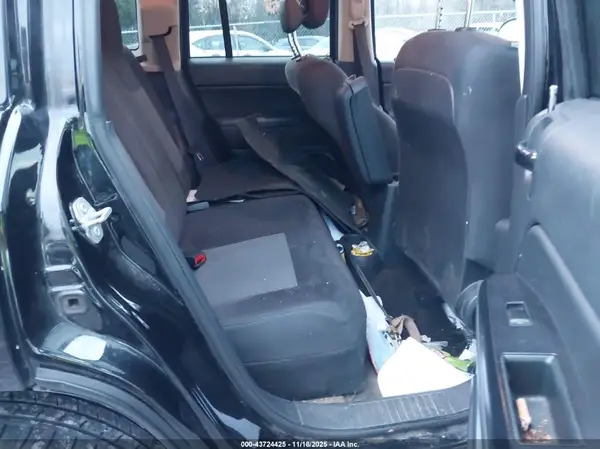 1C4NJDBB4GD757429 2016 JEEP COMPASS - Image 8