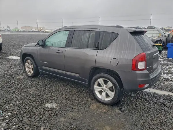 1C4NJDBB4GD757527 2016 JEEP COMPASS - Image 2
