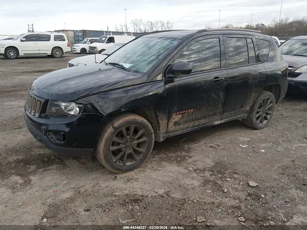1C4NJDBB4GD804457 2016 JEEP COMPASS - Image 2