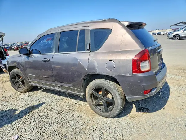 1C4NJDBB4HD142901 2017 JEEP COMPASS - Image 2
