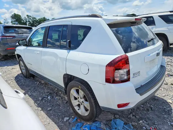 1C4NJDBB5GD535806 2016 JEEP COMPASS - Image 2