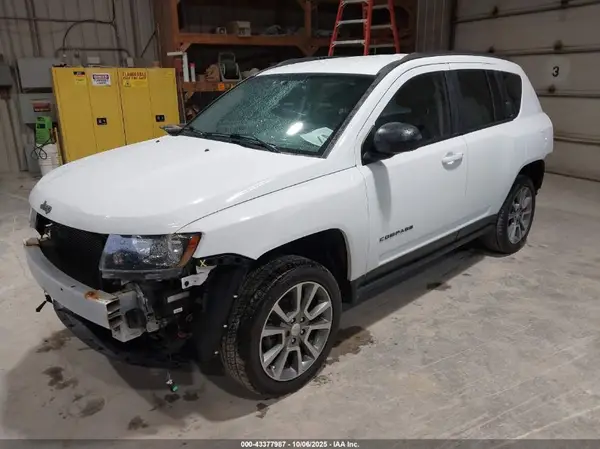 1C4NJDBB5GD587159 2016 JEEP COMPASS - Image 2