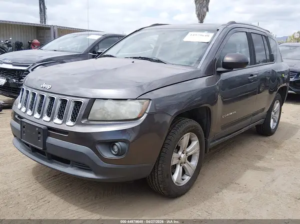 1C4NJDBB5GD617504 2016 JEEP COMPASS - Image 2