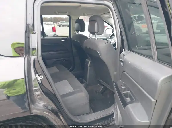 1C4NJDBB5GD617714 2016 JEEP COMPASS - Image 8