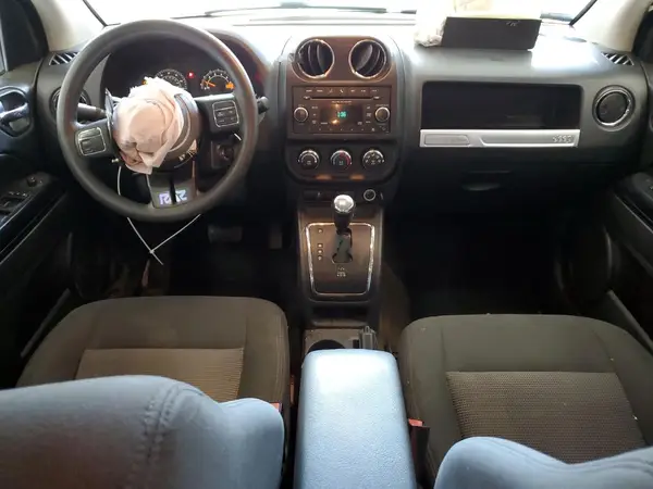 1C4NJDBB5GD631063 2016 JEEP COMPASS - Image 8