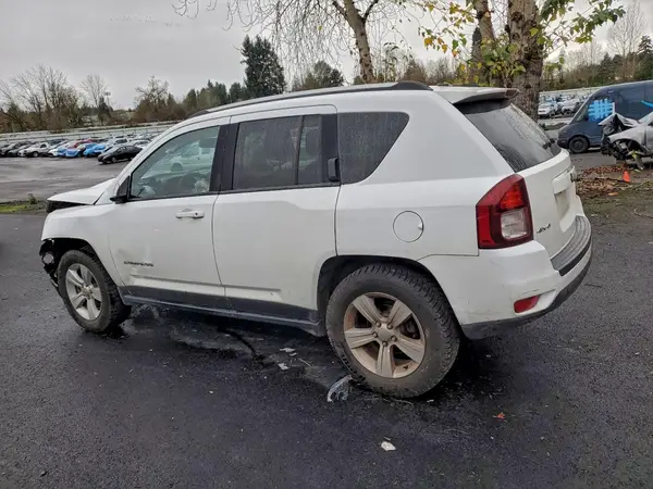 1C4NJDBB5GD631533 2016 JEEP COMPASS - Image 2
