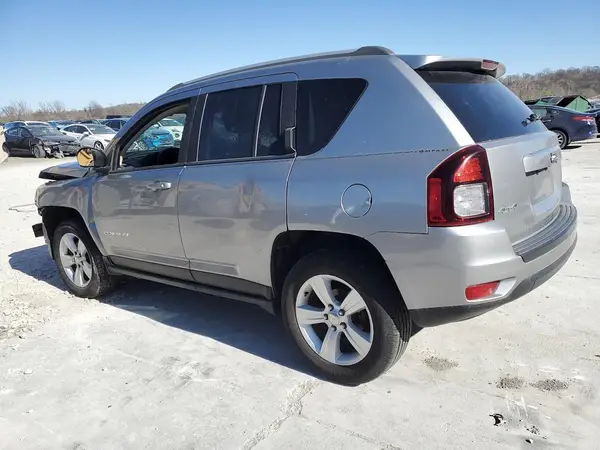 1C4NJDBB5GD713455 2016 JEEP COMPASS - Image 2