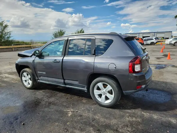 1C4NJDBB5GD714282 2016 JEEP COMPASS - Image 2