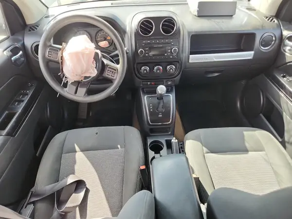 1C4NJDBB5GD714282 2016 JEEP COMPASS - Image 8