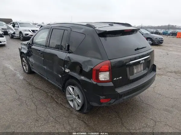 1C4NJDBB5GD718767 2016 JEEP COMPASS - Image 2