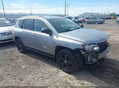 1C4NJDBB5GD779245 2016 JEEP COMPASS