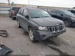 1C4NJDBB5GD779763 2016 JEEP COMPASS