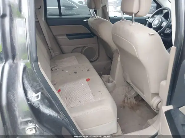 1C4NJDBB5GD779763 2016 JEEP COMPASS - Image 8