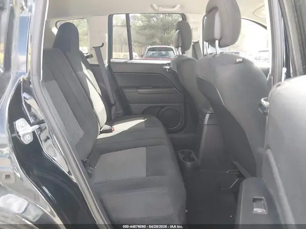 1C4NJDBB5HD105792 2017 JEEP COMPASS - Image 8
