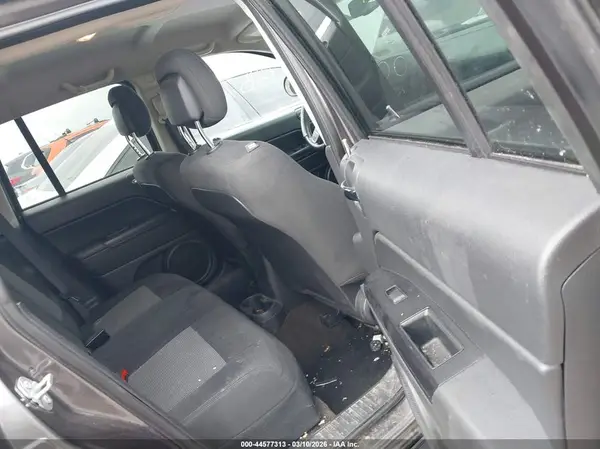1C4NJDBB5HD106179 2017 JEEP COMPASS - Image 8