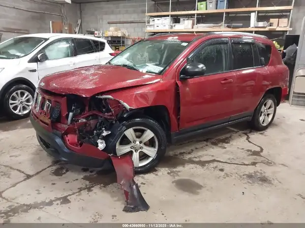 1C4NJDBB5HD143216 2017 JEEP COMPASS - Image 2