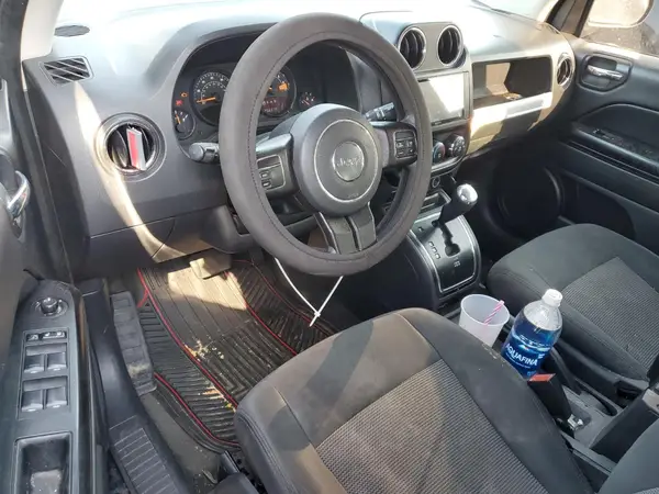 1C4NJDBB5HD144639 2017 JEEP COMPASS - Image 8