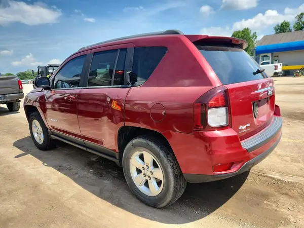 1C4NJDBB6GD507951 2016 JEEP COMPASS - Image 2