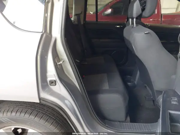 1C4NJDBB6GD566501 2016 JEEP COMPASS - Image 8