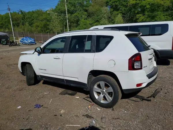 1C4NJDBB6GD571682 2016 JEEP COMPASS - Image 2