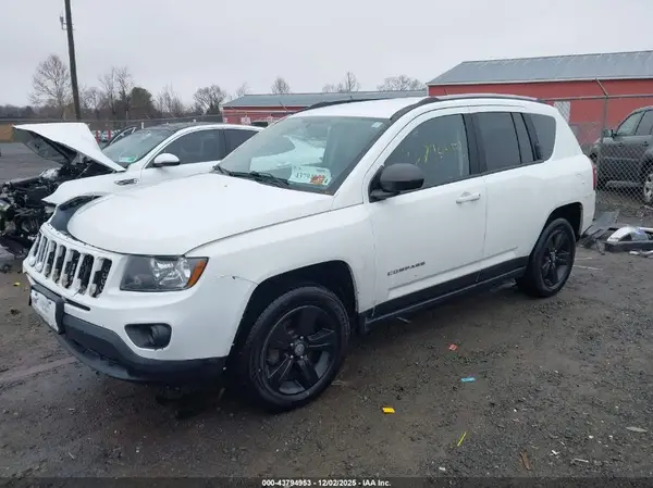 1C4NJDBB6GD617933 2016 JEEP COMPASS - Image 2