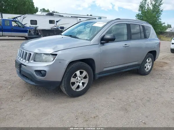 1C4NJDBB6GD646218 2016 JEEP COMPASS - Image 2