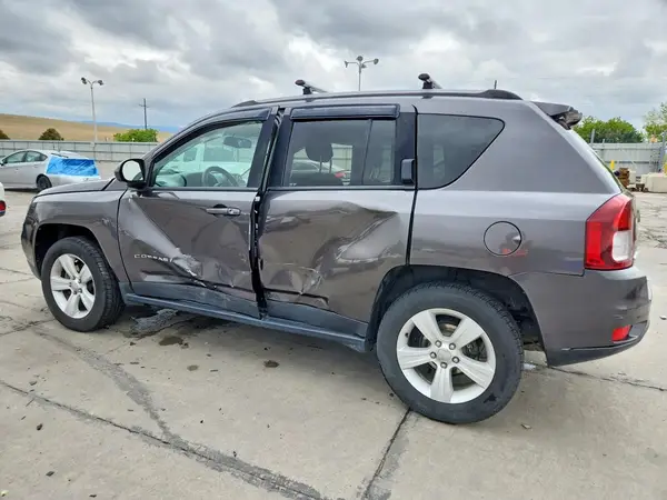 1C4NJDBB6GD757545 2016 JEEP COMPASS - Image 2