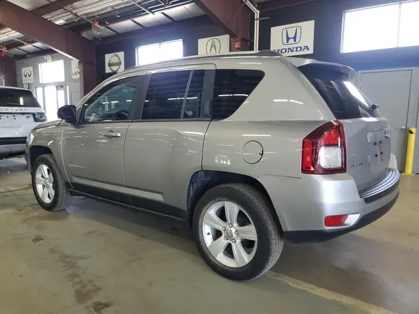 1C4NJDBB6GD777911 2016 JEEP COMPASS - Image 2