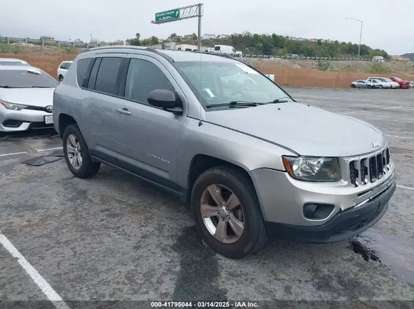 1C4NJDBB6GD781909 2016 JEEP COMPASS - Image 1