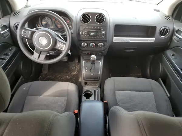 1C4NJDBB6HD104392 2017 JEEP COMPASS - Image 8
