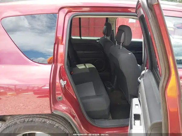 1C4NJDBB6HD105168 2017 JEEP COMPASS - Image 8